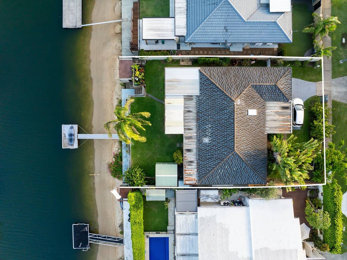 102 Rio Vista Boulevard, BROADBEACH WATERS - Thumbnail 4