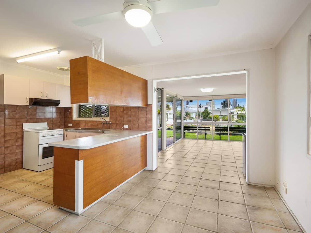 102 Rio Vista Boulevard, BROADBEACH WATERS - Thumbnail 8