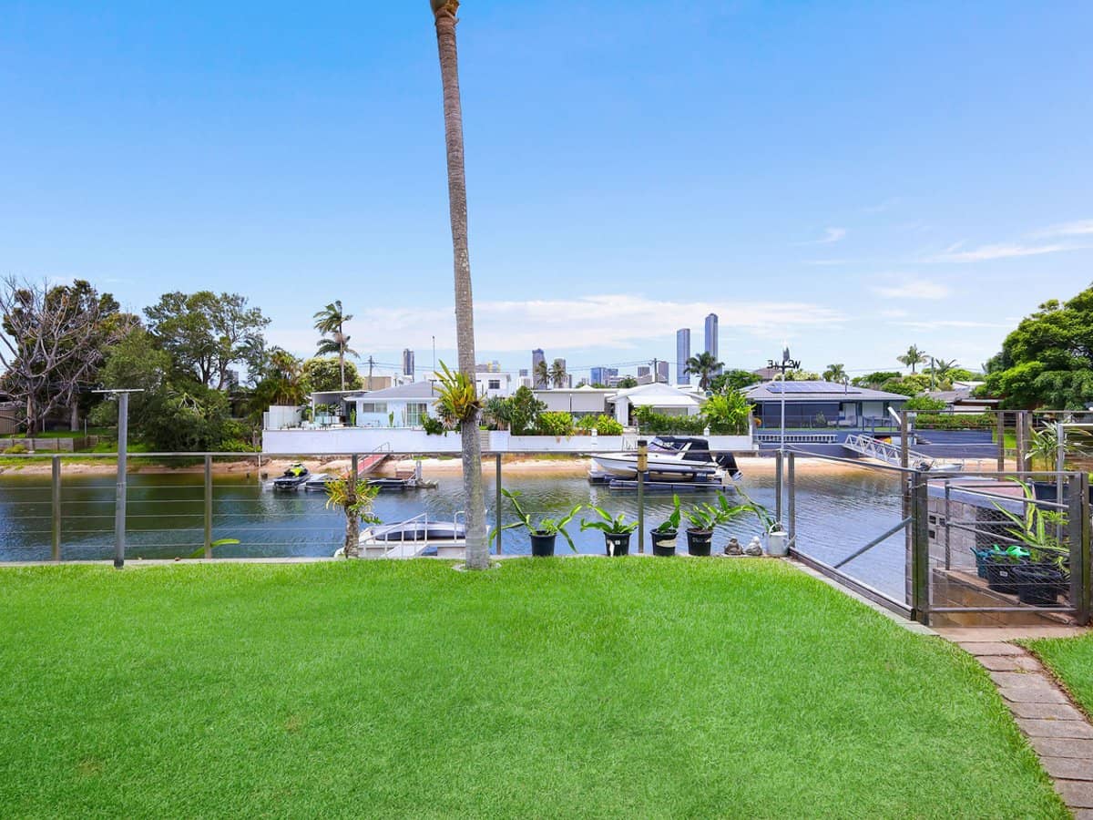 102 Rio Vista Boulevard, BROADBEACH WATERS - Thumbnail 14