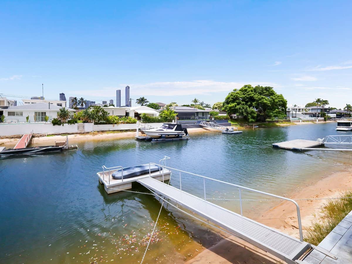 102 Rio Vista Boulevard, BROADBEACH WATERS - Thumbnail 16