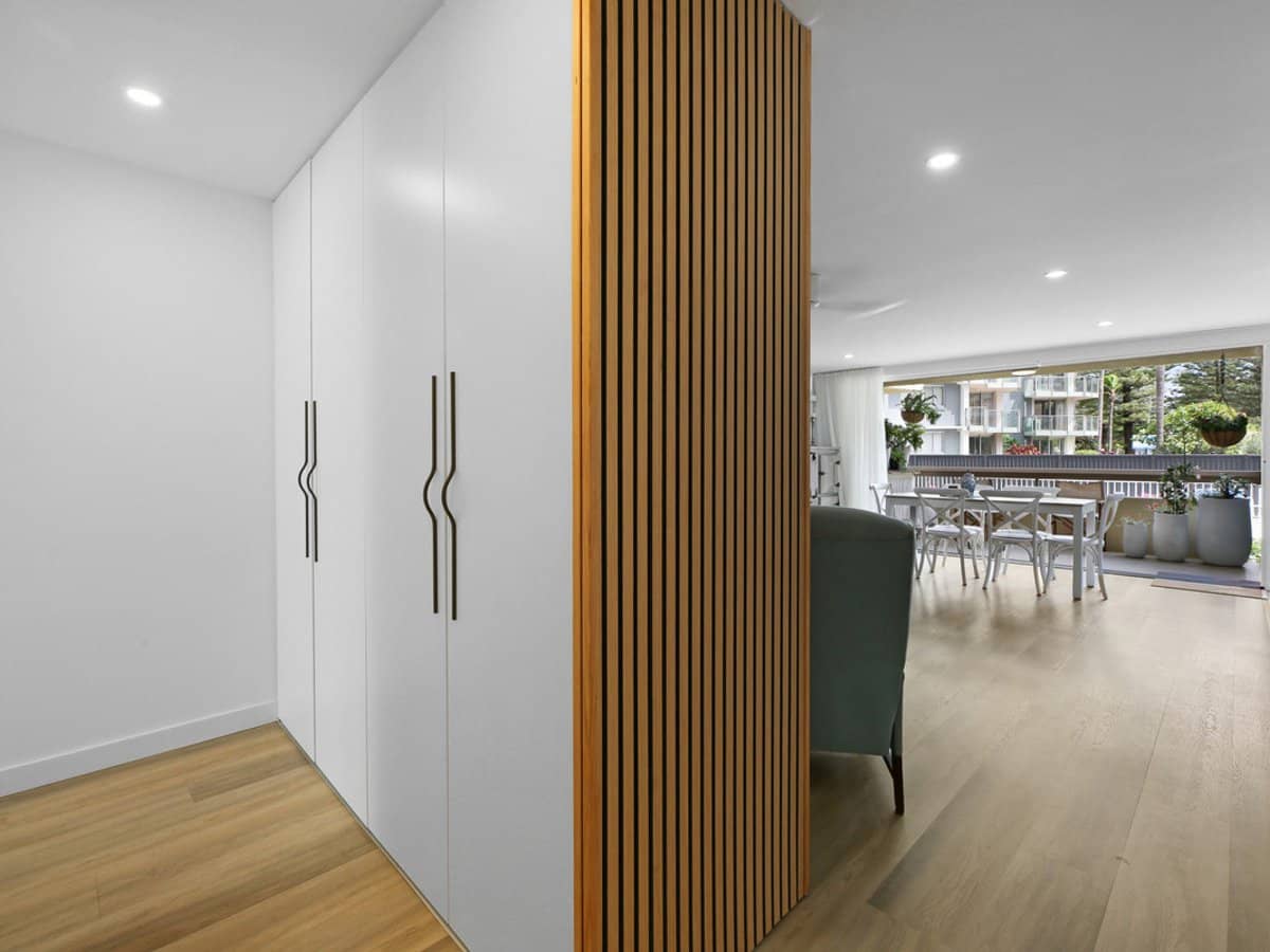 24 The Esplanade, Burleigh Heads - Thumbnail 13