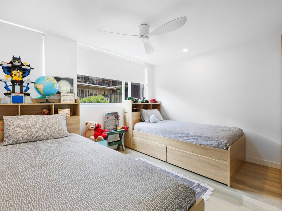 24 The Esplanade, Burleigh Heads - Thumbnail 20