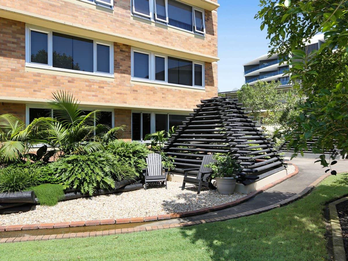 24 The Esplanade, Burleigh Heads - Thumbnail 30