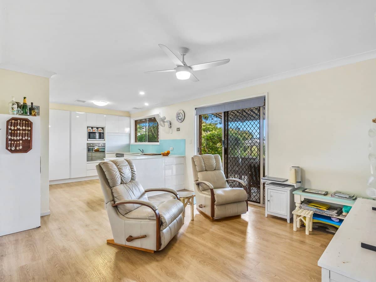 31 Bob Barnard Drive, TUGUN - Thumbnail 11