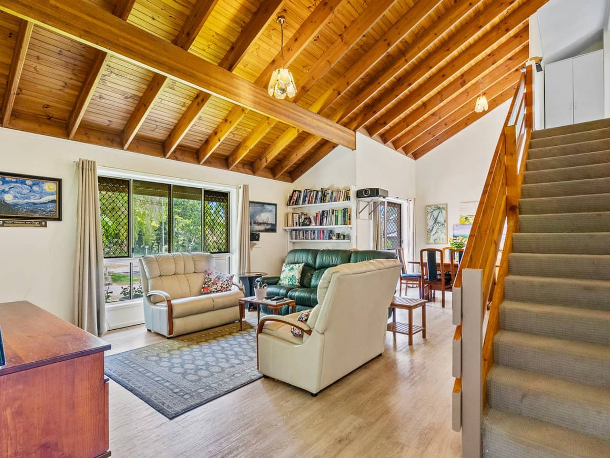 31 Bob Barnard Drive, TUGUN - Thumbnail 13