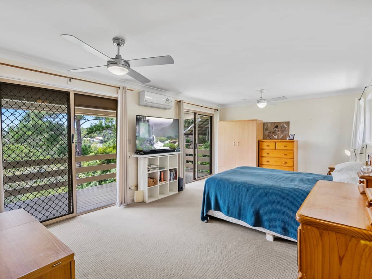 31 Bob Barnard Drive, TUGUN - Thumbnail 16