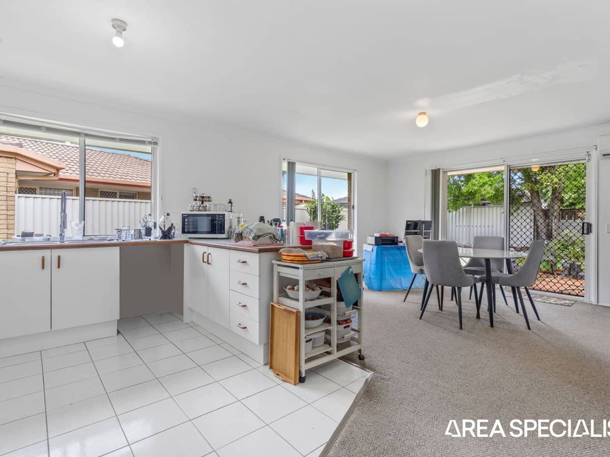 6 Roundelay Drive, Varsity Lakes - Thumbnail 9