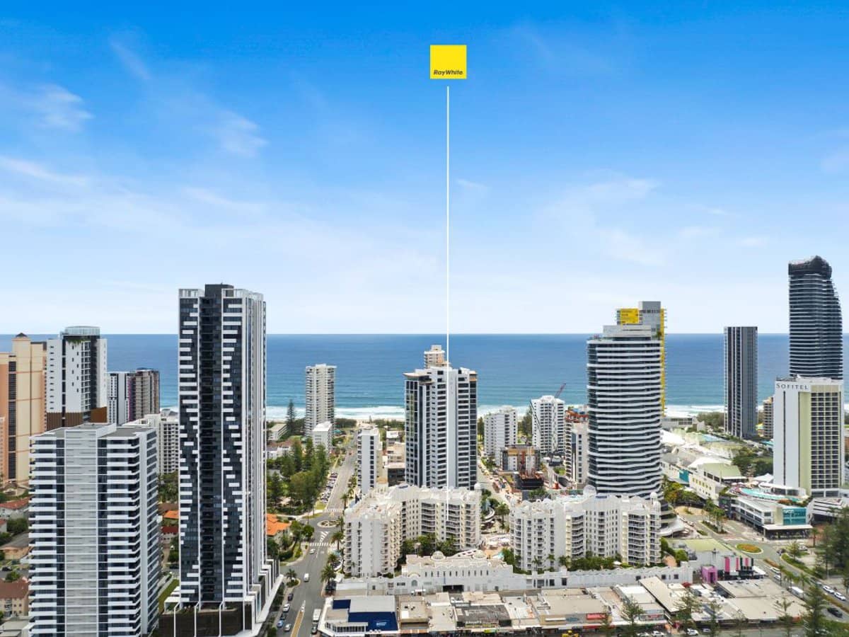 24-26 Queensland Avenue, BROADBEACH - Thumbnail 2
