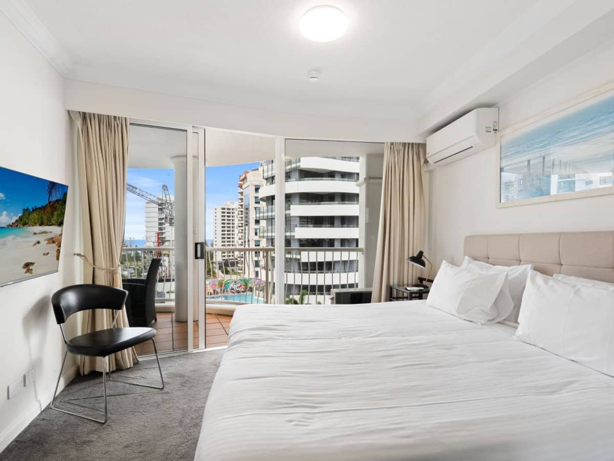 24-26 Queensland Avenue, BROADBEACH - Thumbnail 6