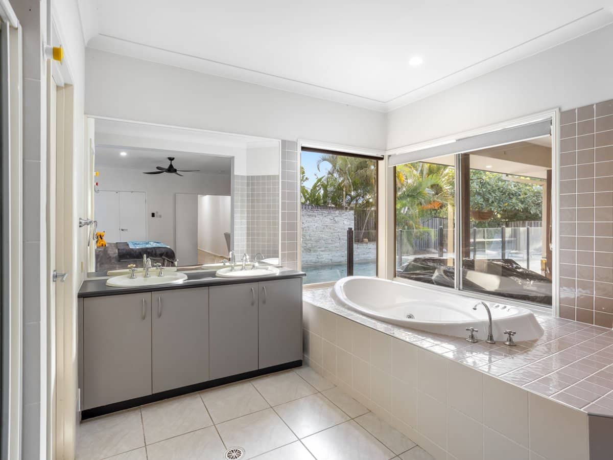 10 Pacha Close, Coomera Waters - Thumbnail 14