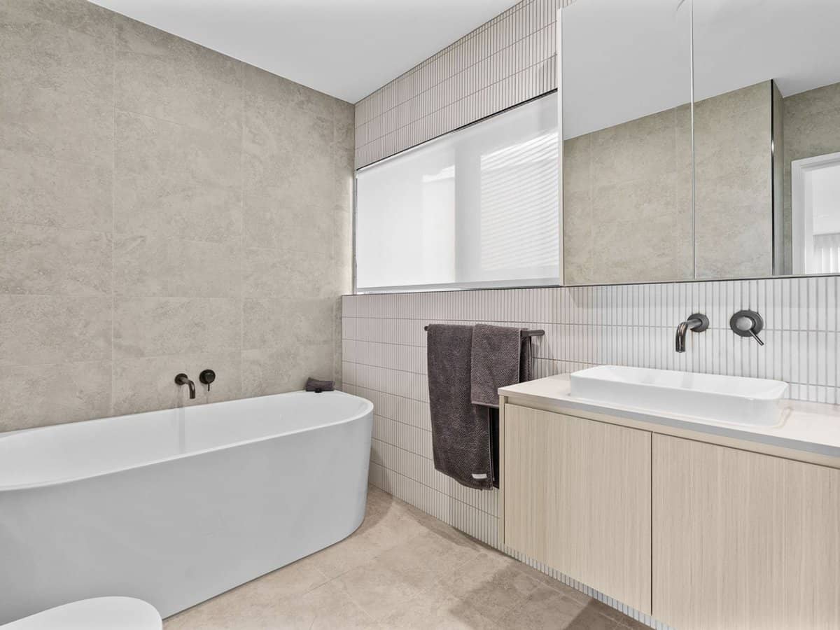 5601 Harbourview Drive, Hope Island - Thumbnail 17