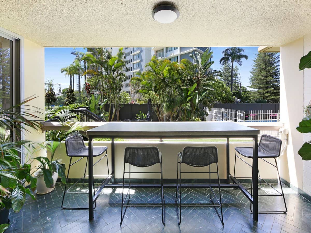 24 The Esplanade, Burleigh Heads - Thumbnail 5