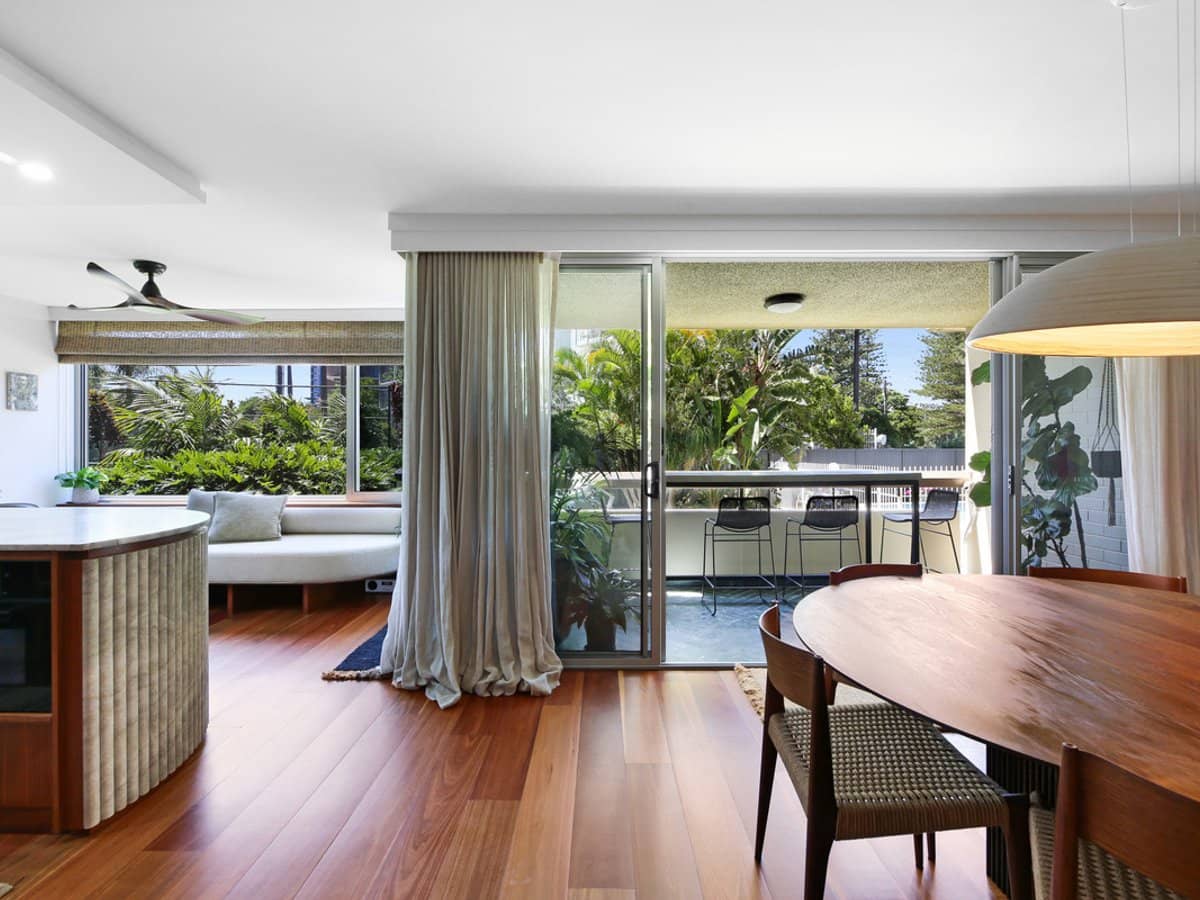 24 The Esplanade, Burleigh Heads - Thumbnail 13