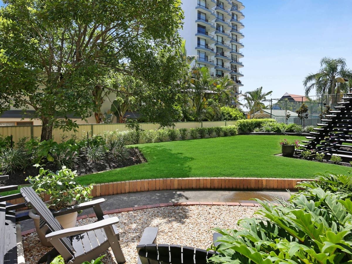 24 The Esplanade, Burleigh Heads - Thumbnail 23