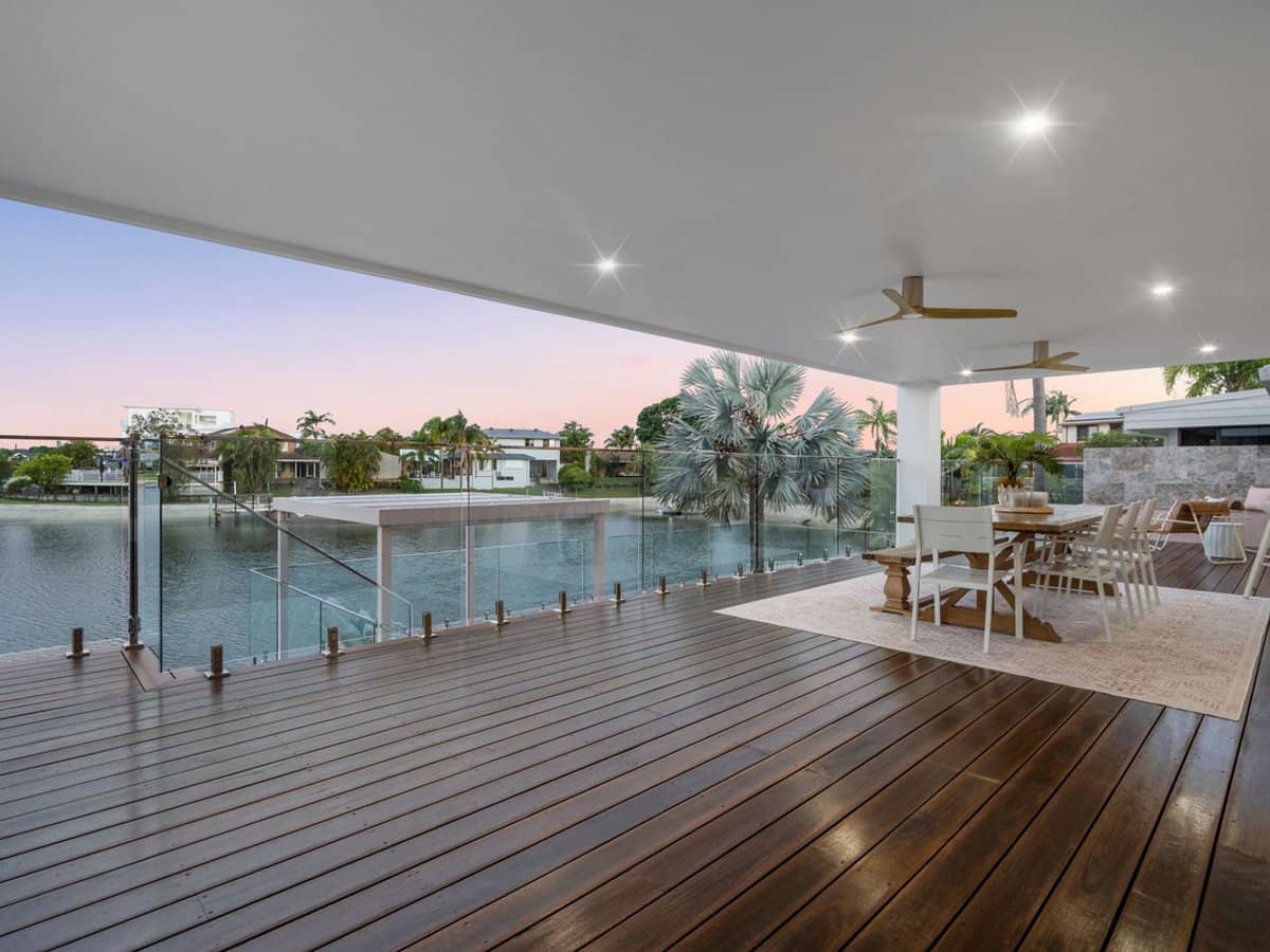 210 Sunshine Boulevard, MERMAID WATERS - Thumbnail 24