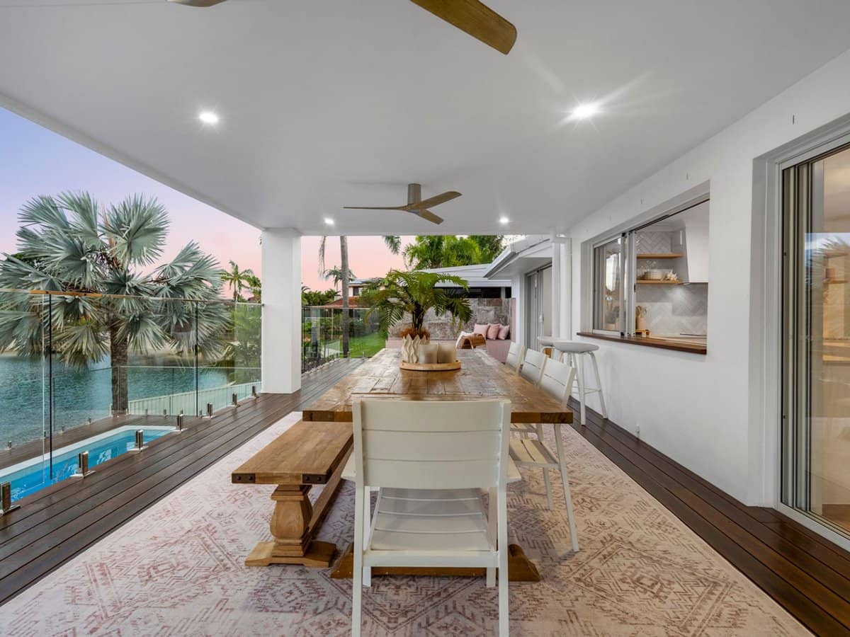 210 Sunshine Boulevard, MERMAID WATERS - Thumbnail 25