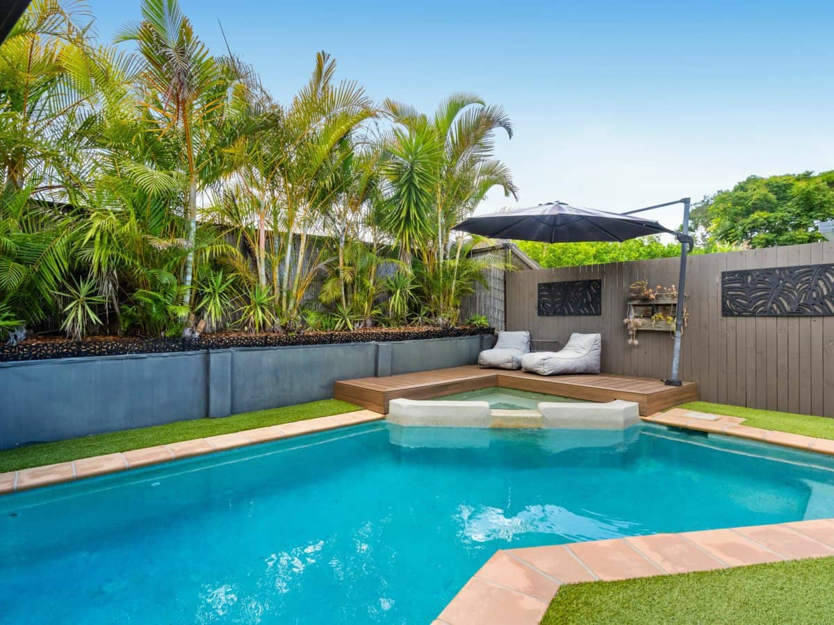 44 Glenside Drive, ROBINA - Thumbnail 1