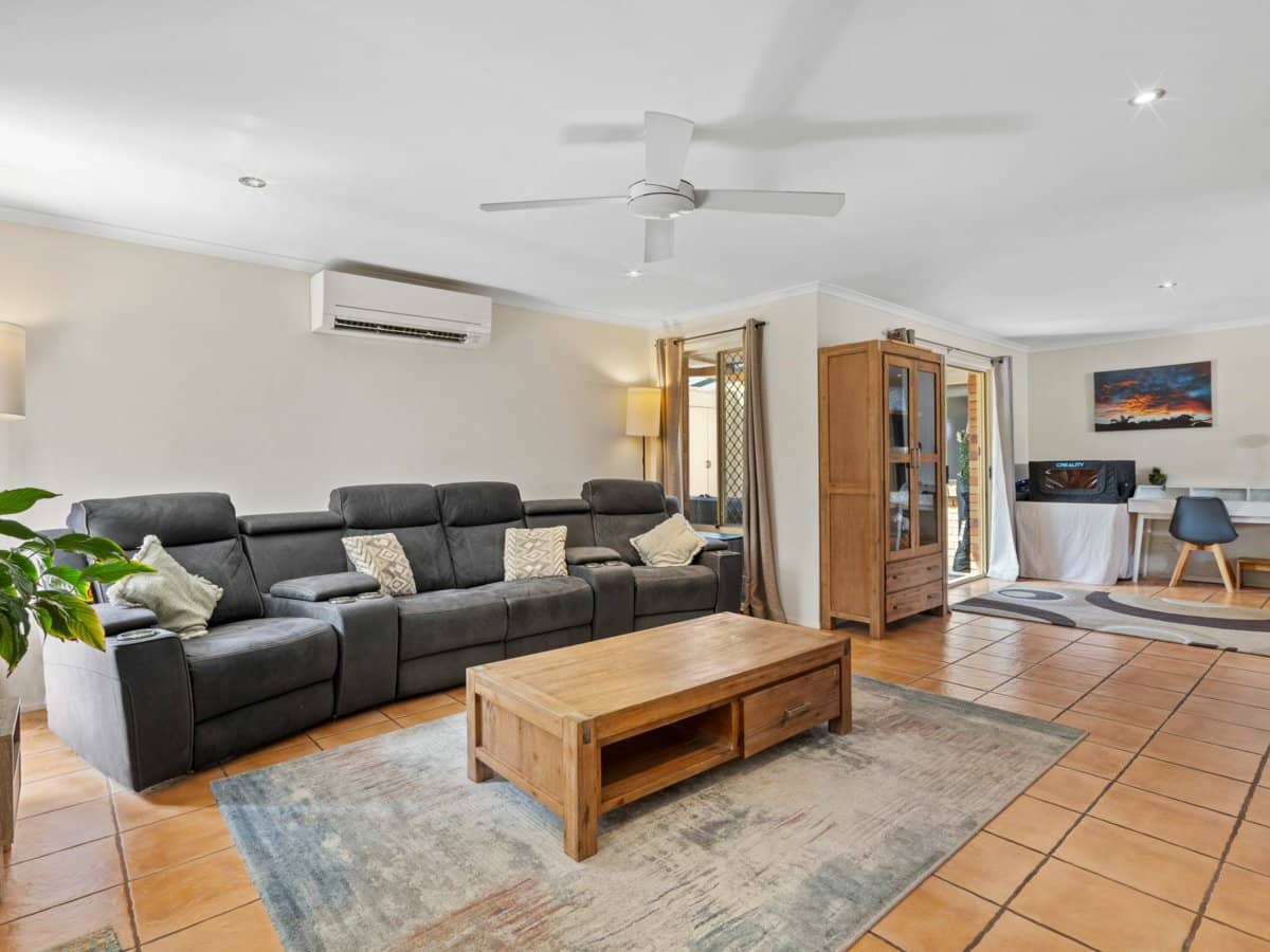 44 Glenside Drive, ROBINA - Thumbnail 7