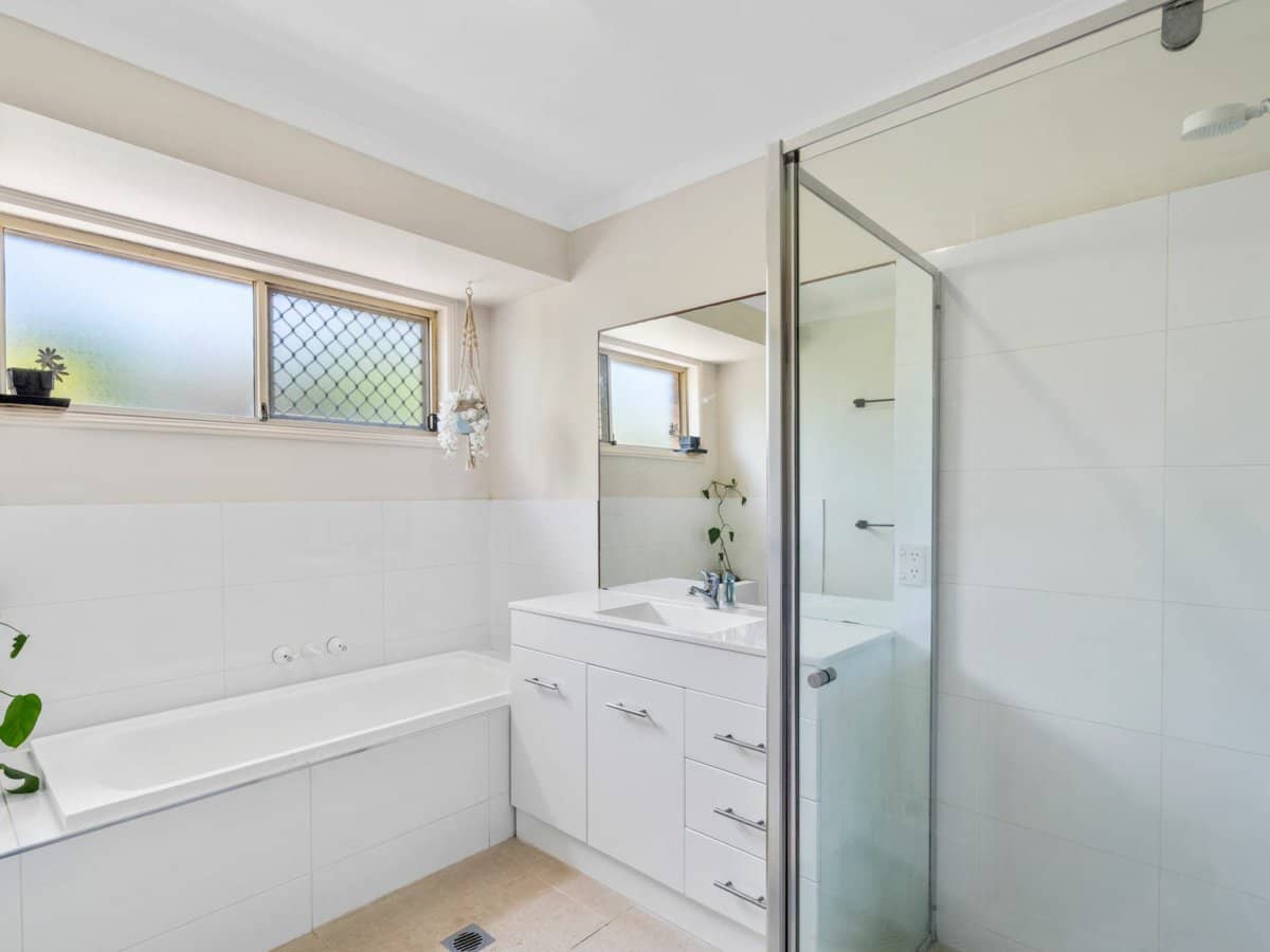 44 Glenside Drive, ROBINA - Thumbnail 12