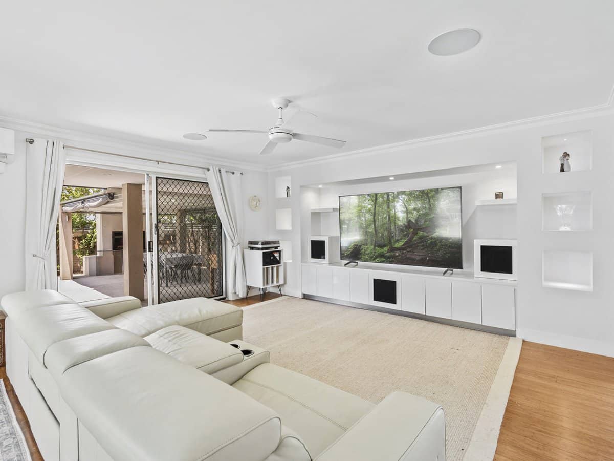 24 Dunkeith Avenue, Benowa Waters - Thumbnail 7