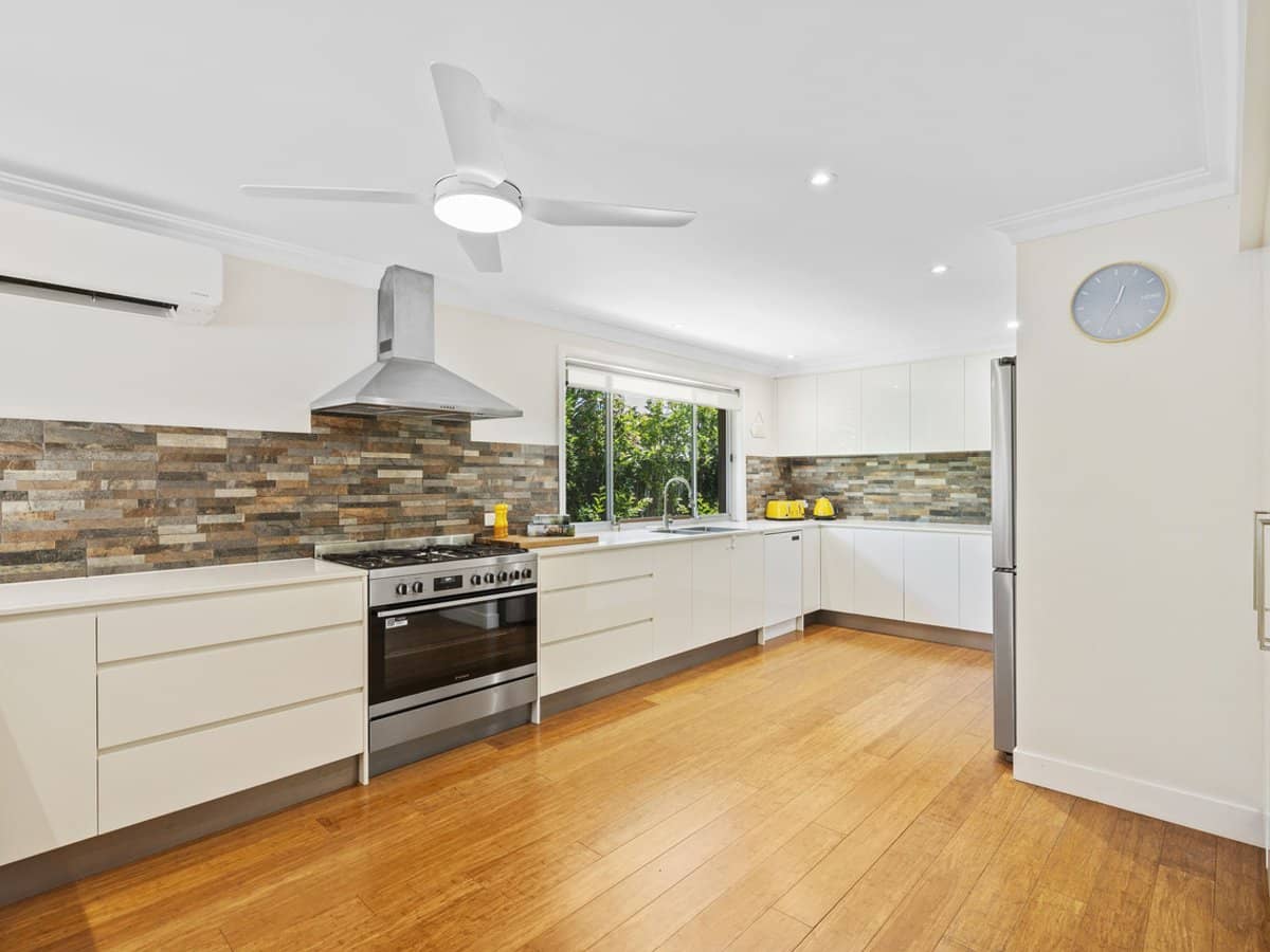 24 Dunkeith Avenue, Benowa Waters - Thumbnail 10