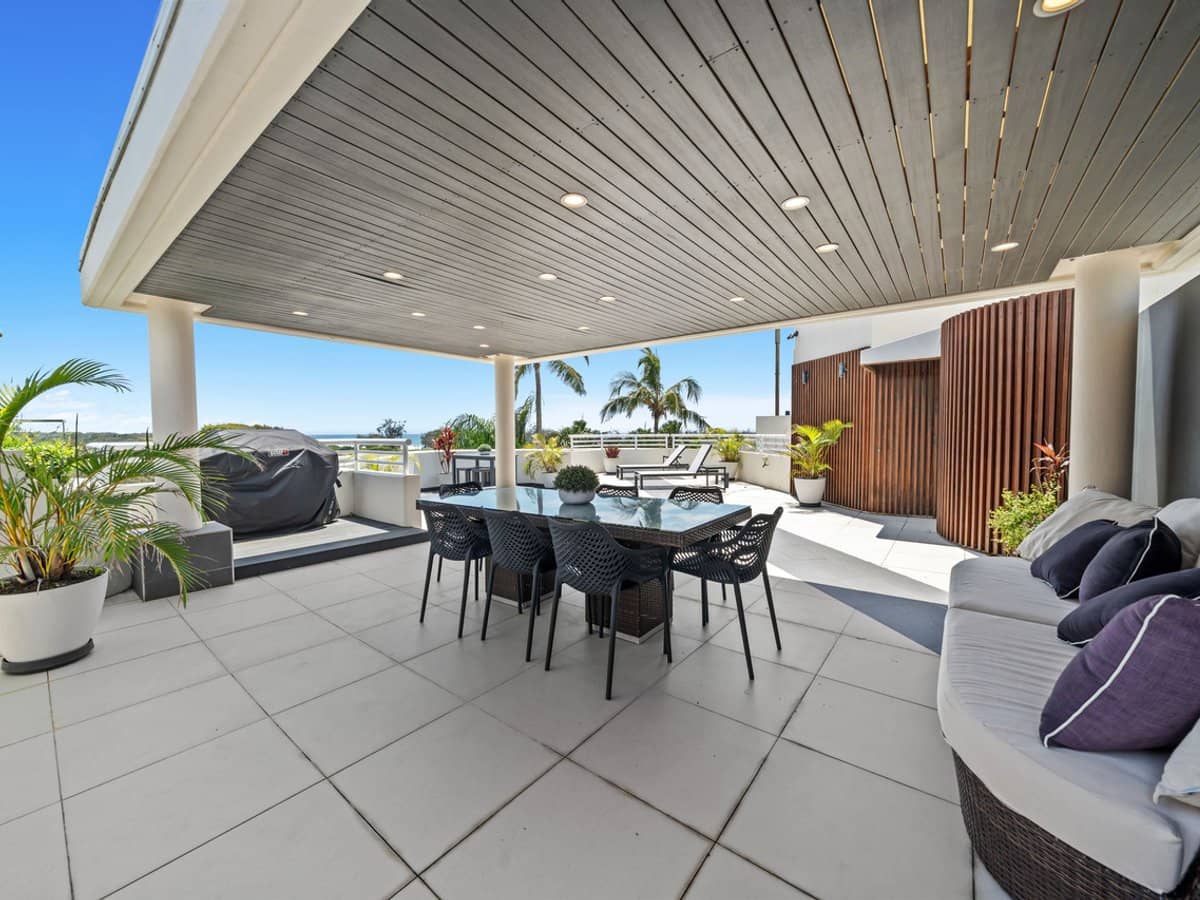 135 Seaworld Drive, Main Beach - Thumbnail 4