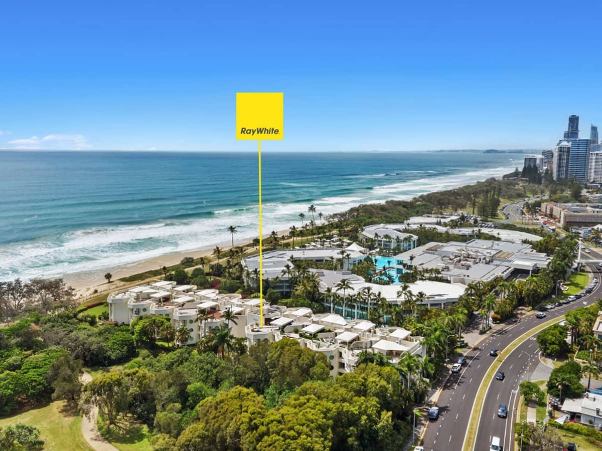 135 Seaworld Drive, Main Beach - Thumbnail 17