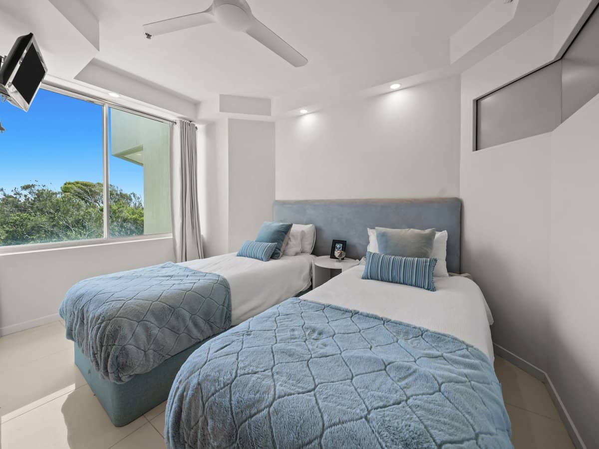 135 Seaworld Drive, Main Beach - Thumbnail 21