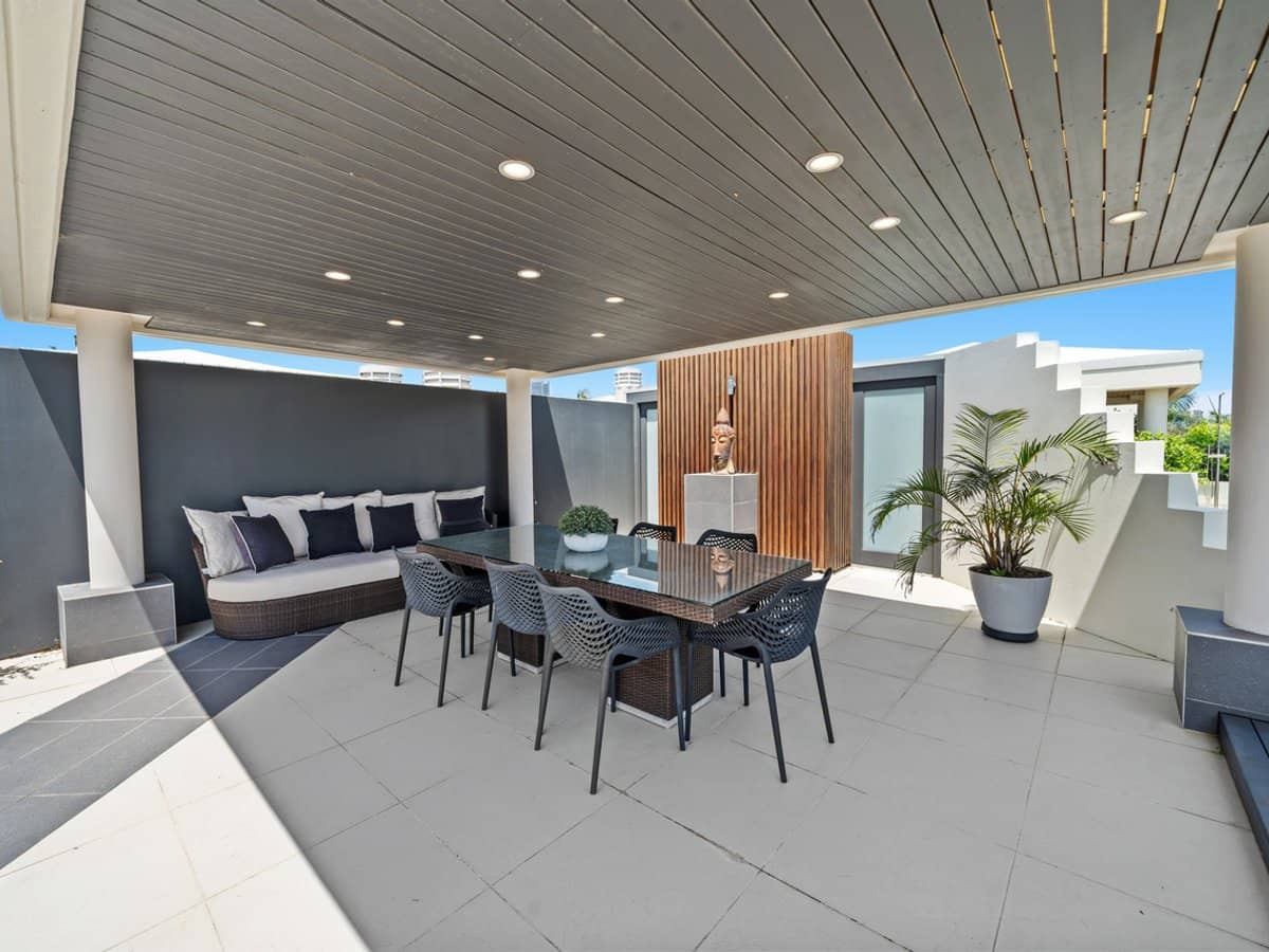 135 Seaworld Drive, Main Beach - Thumbnail 25