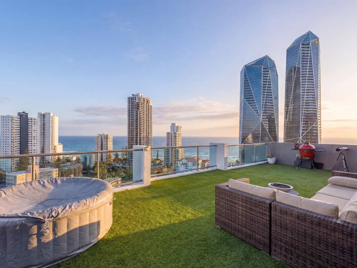 2865 Gold Coast Highway, SURFERS PARADISE - Thumbnail 1