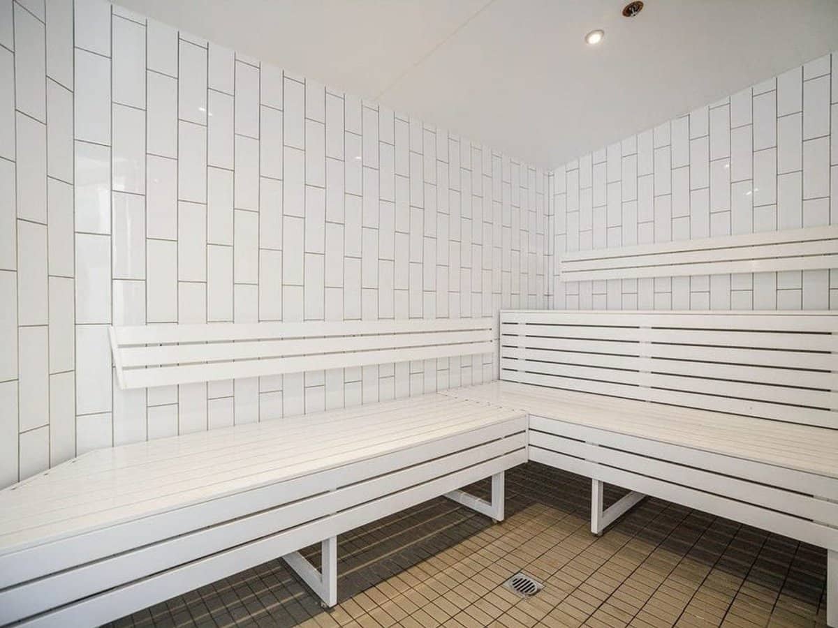 7 Fern Street, SURFERS PARADISE - Thumbnail 18