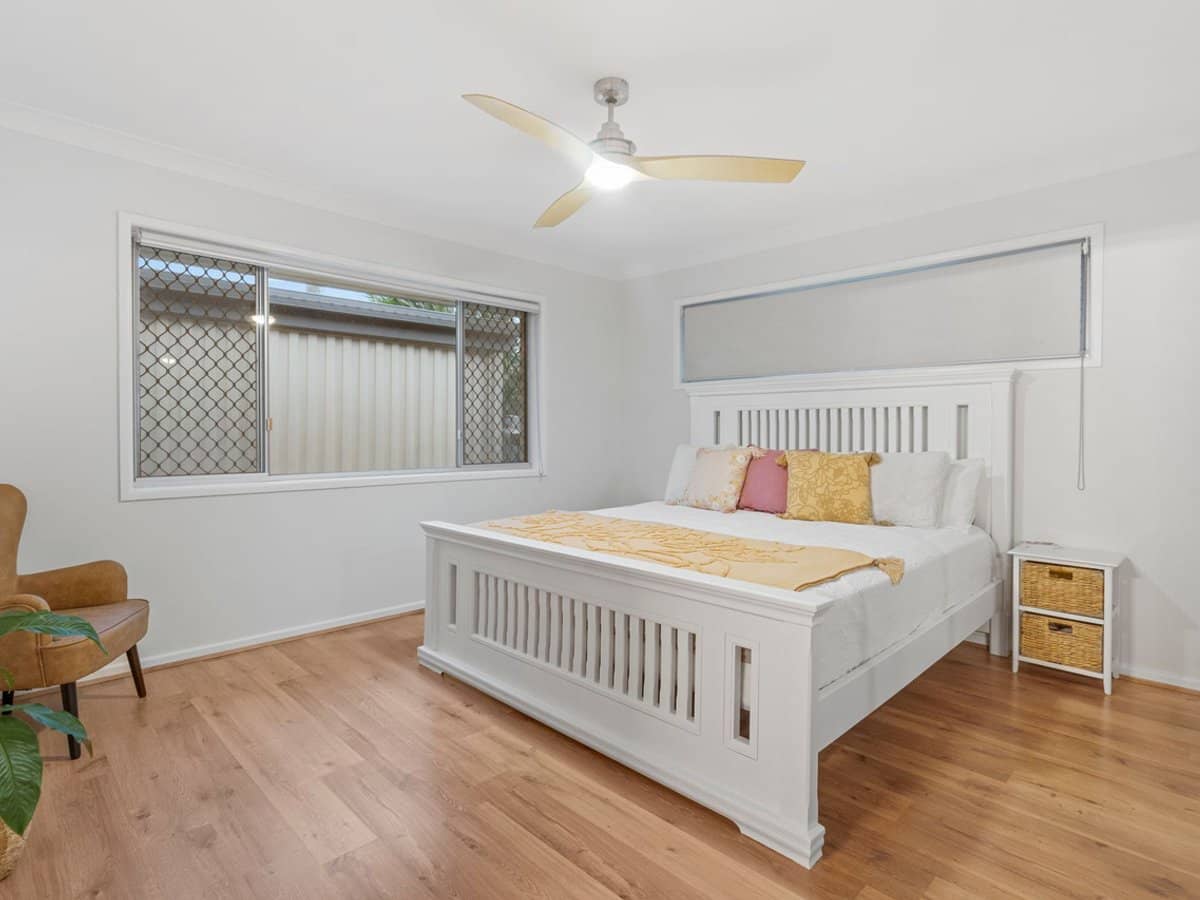 54 Poinsettia Avenue, RUNAWAY BAY - Thumbnail 9