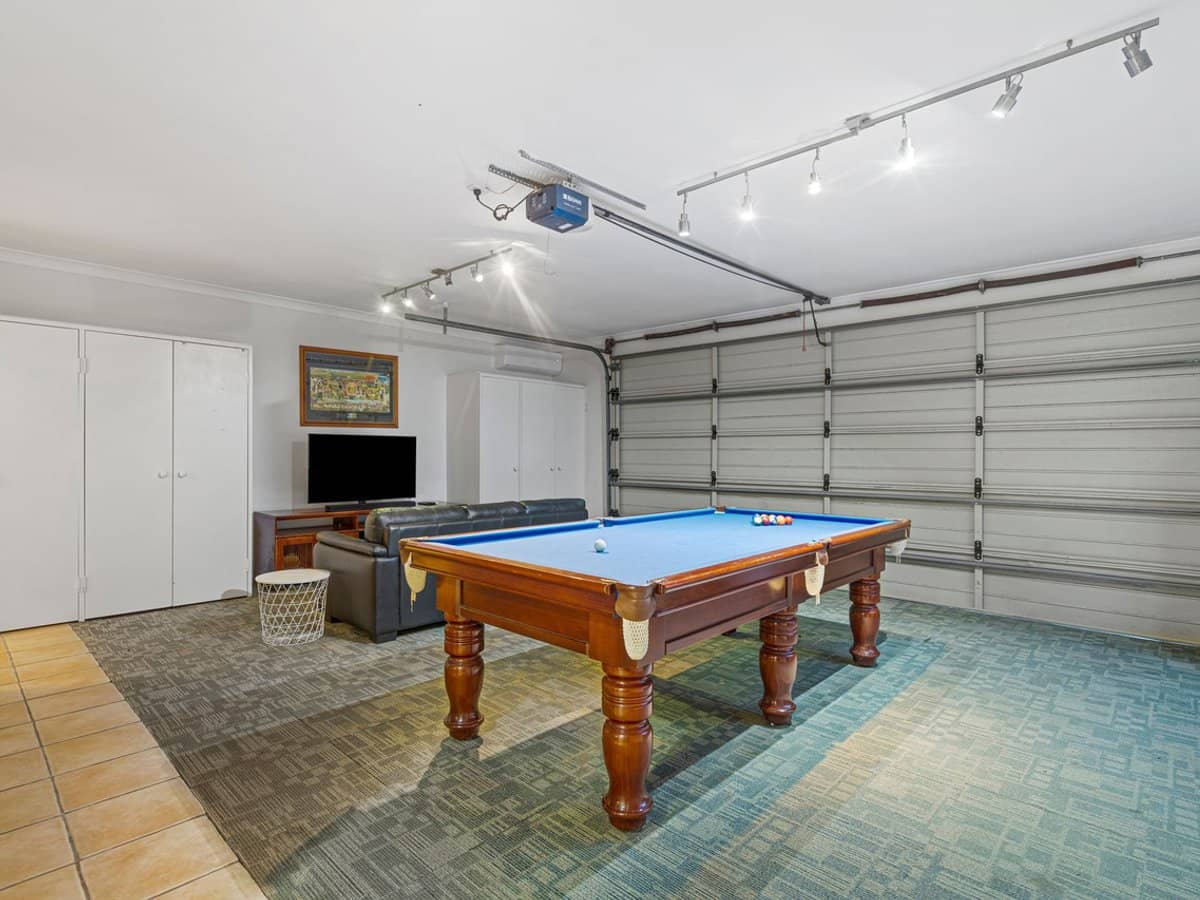 54 Poinsettia Avenue, RUNAWAY BAY - Thumbnail 15