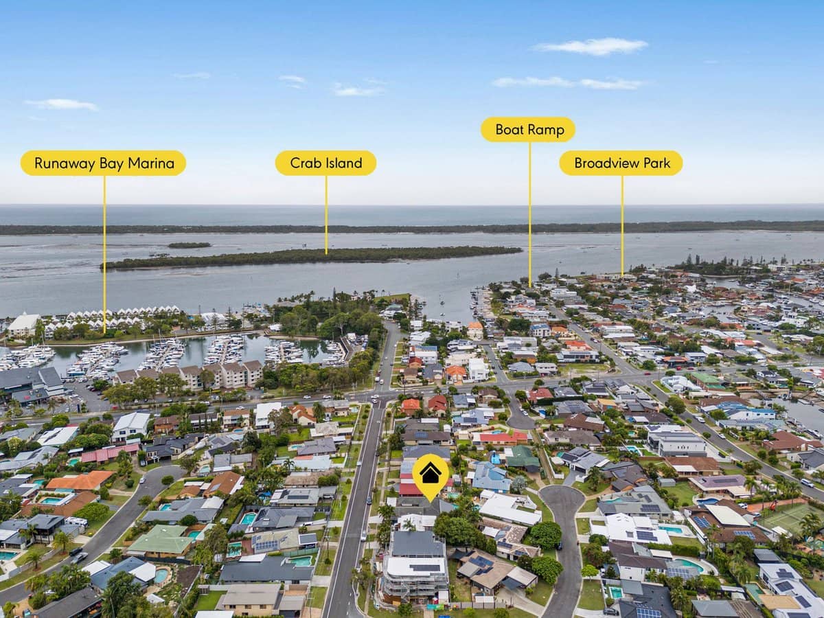 54 Poinsettia Avenue, RUNAWAY BAY - Thumbnail 19