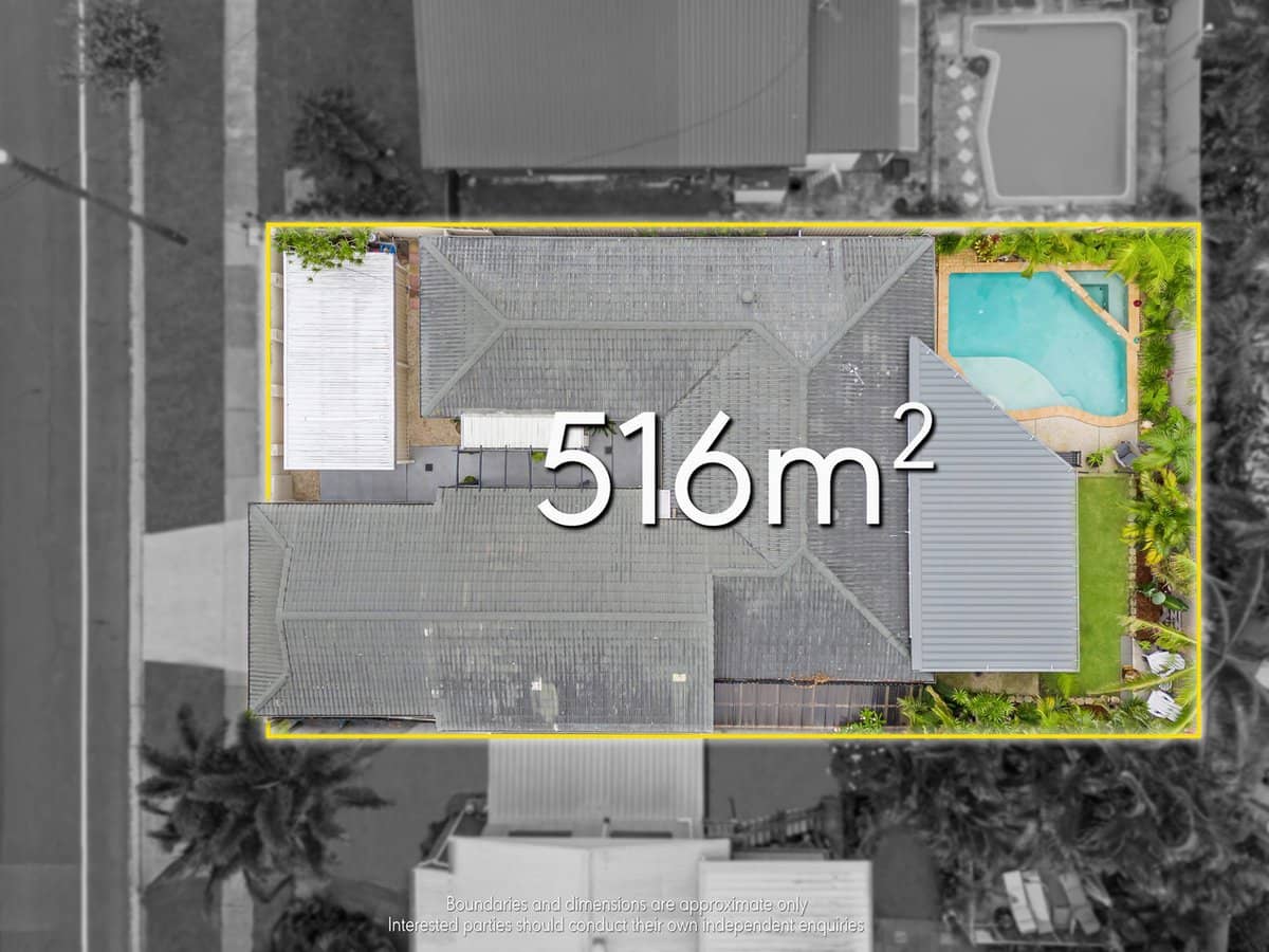 54 Poinsettia Avenue, RUNAWAY BAY - Thumbnail 21