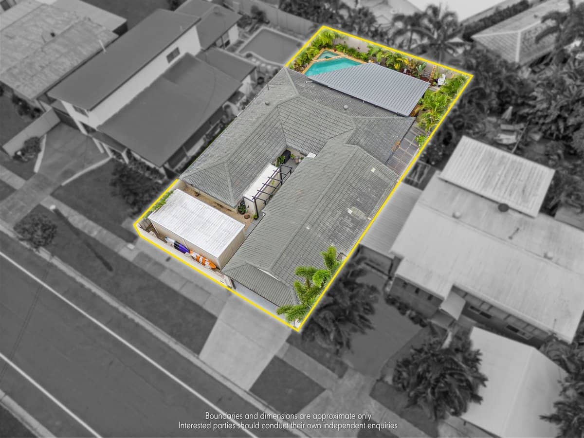 54 Poinsettia Avenue, RUNAWAY BAY - Thumbnail 22