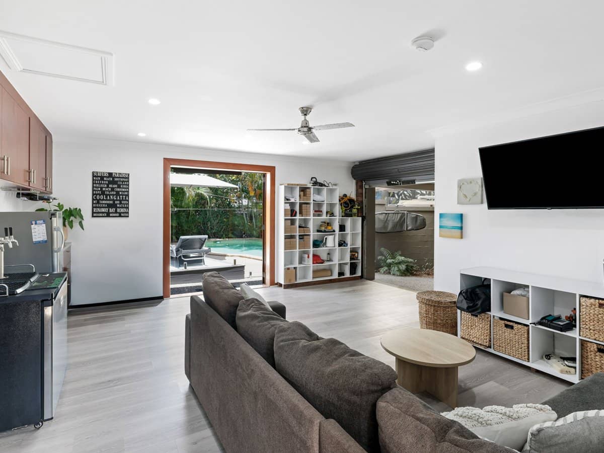 6 Nautilus Place, Biggera Waters - Thumbnail 11