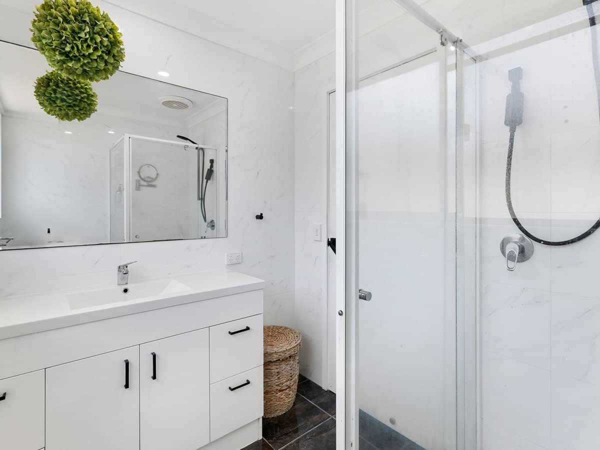 6 Nautilus Place, Biggera Waters - Thumbnail 14