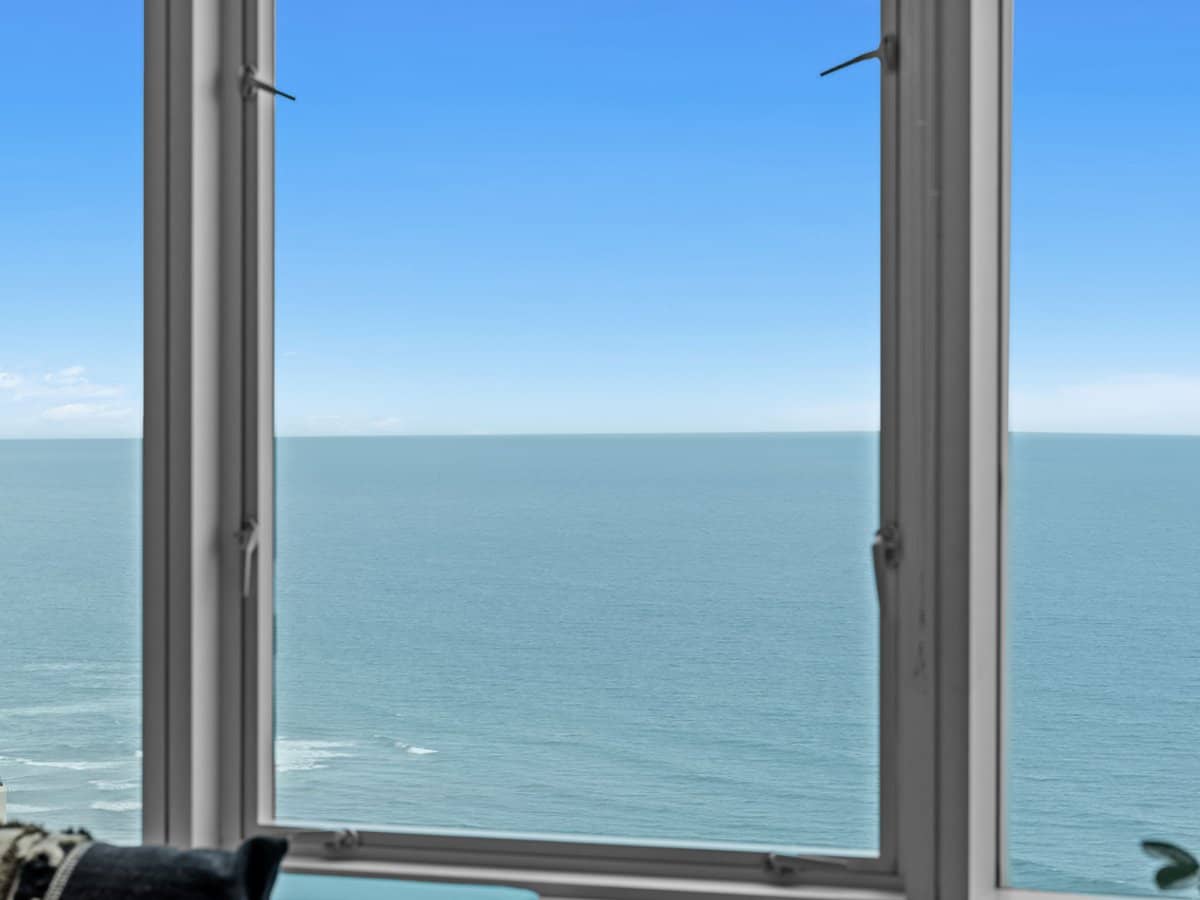 9 Hamilton Avenue, Surfers Paradise - Thumbnail 22