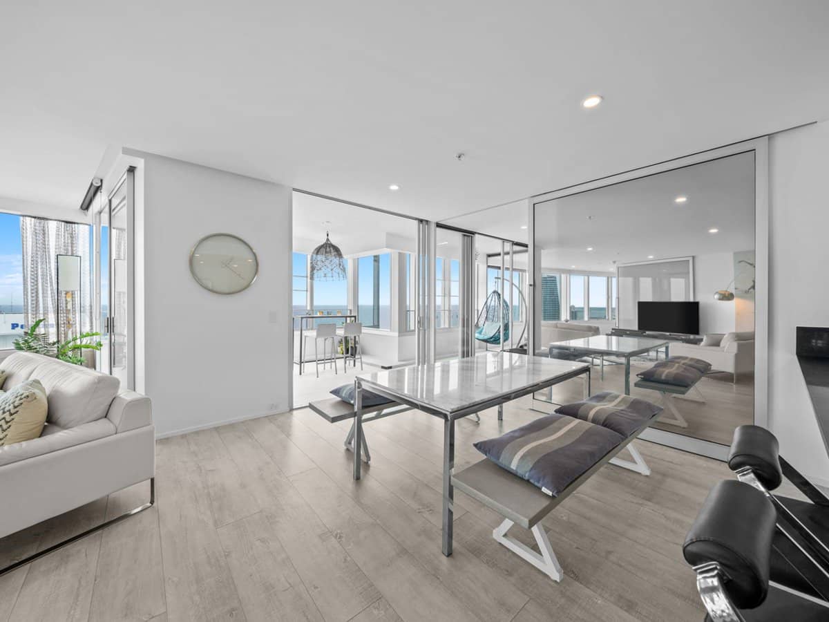 9 Hamilton Avenue, Surfers Paradise - Thumbnail 24