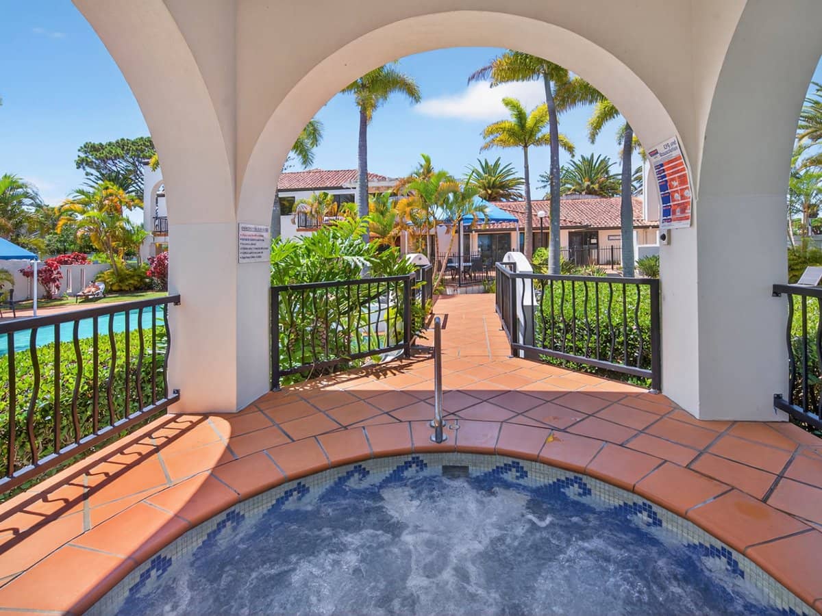 2214 Gold Coast Highway, MERMAID WATERS - Thumbnail 19