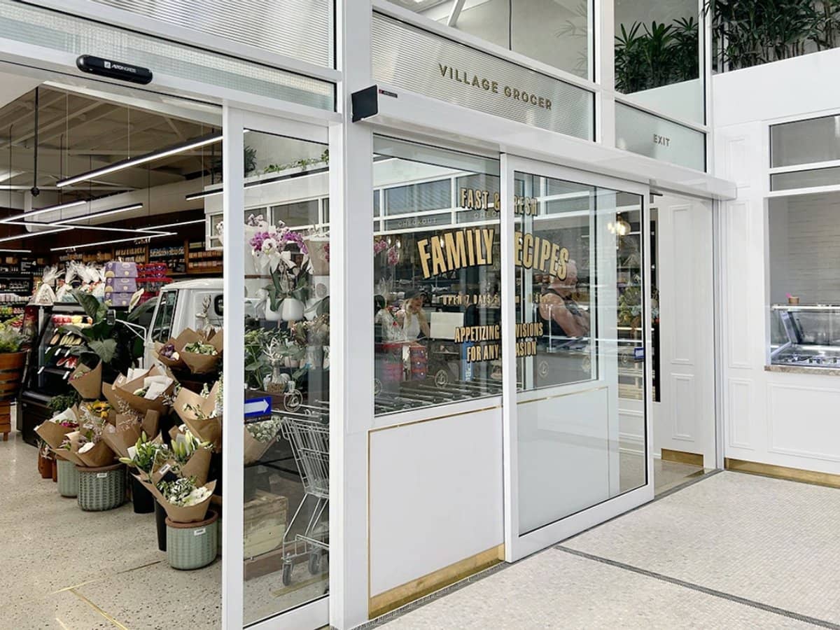 2214 Gold Coast Highway, MERMAID WATERS - Thumbnail 31