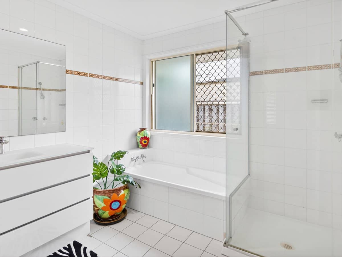 4 Bronberg Court, SOUTHPORT - Thumbnail 16