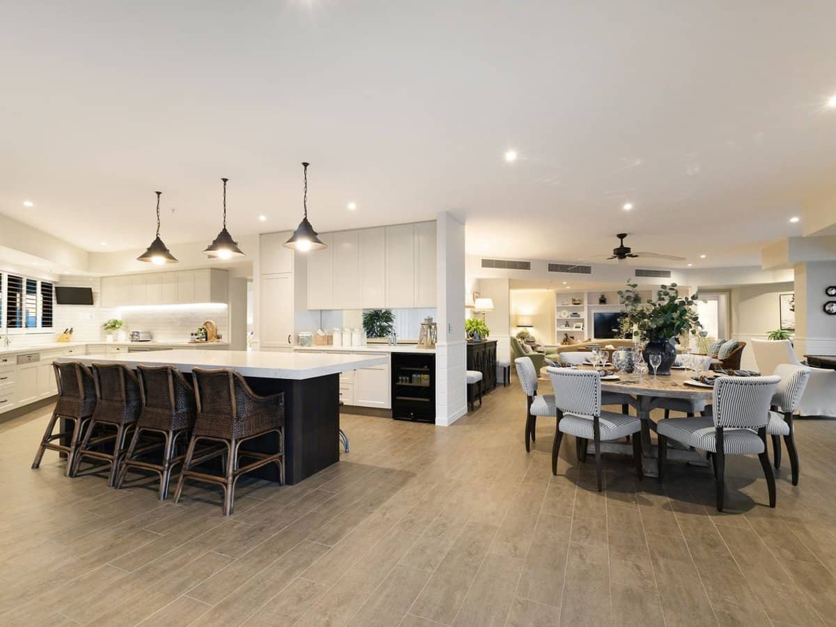 3554 Main Beach Parade, Main Beach - Thumbnail 7