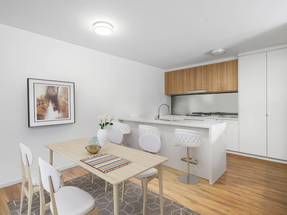 65 Varsity Parade, VARSITY LAKES - Thumbnail 6