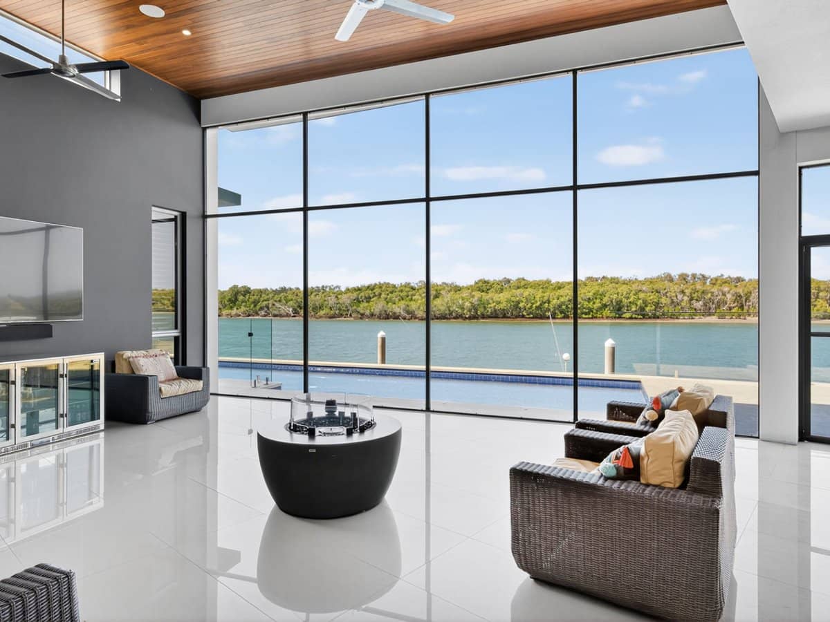 2080 The Circle, Sanctuary Cove - Thumbnail 2