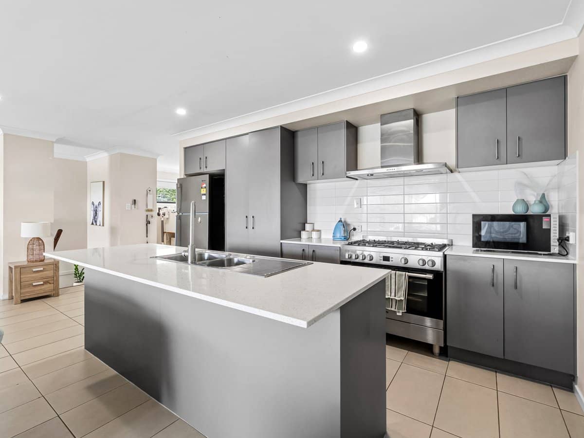 16 Cassidy Crescent, WILLOW VALE - Thumbnail 4