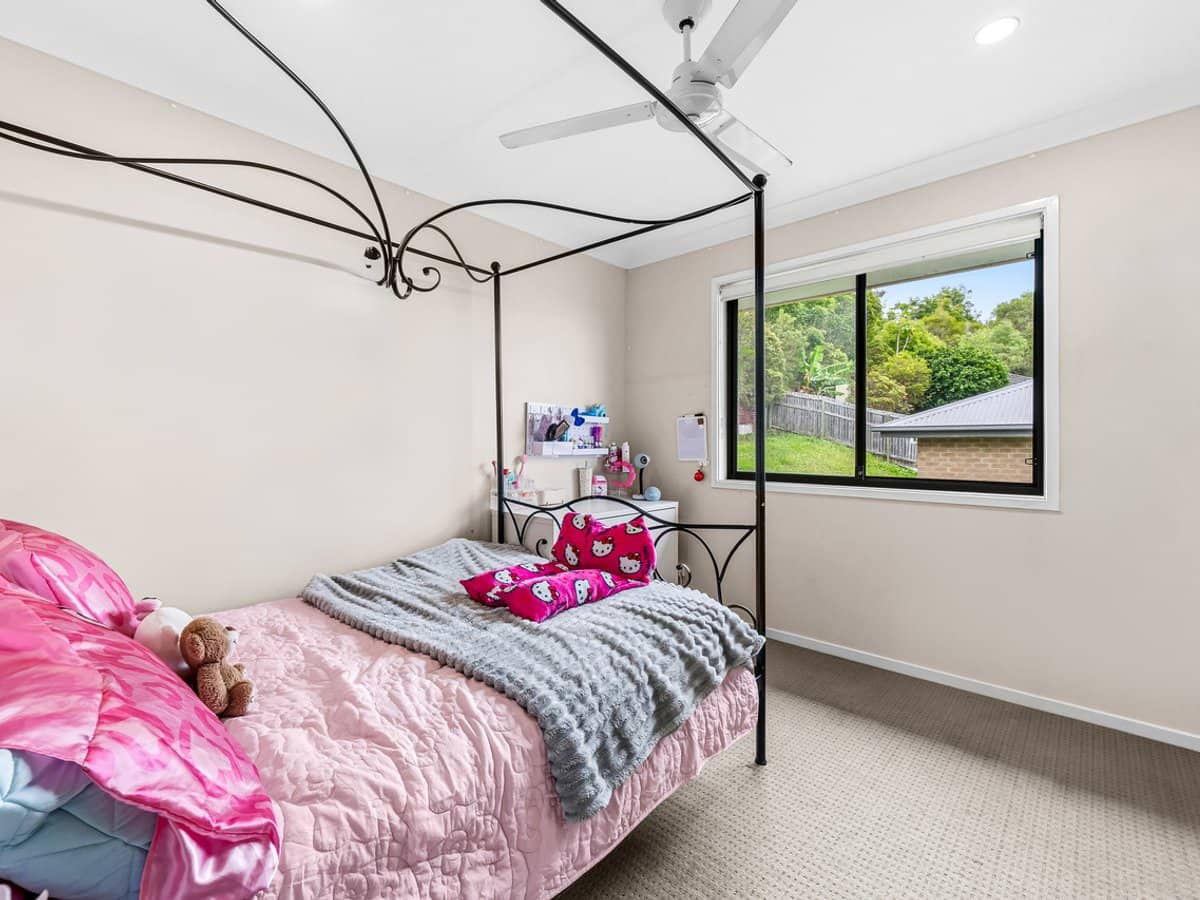 16 Cassidy Crescent, WILLOW VALE - Thumbnail 11