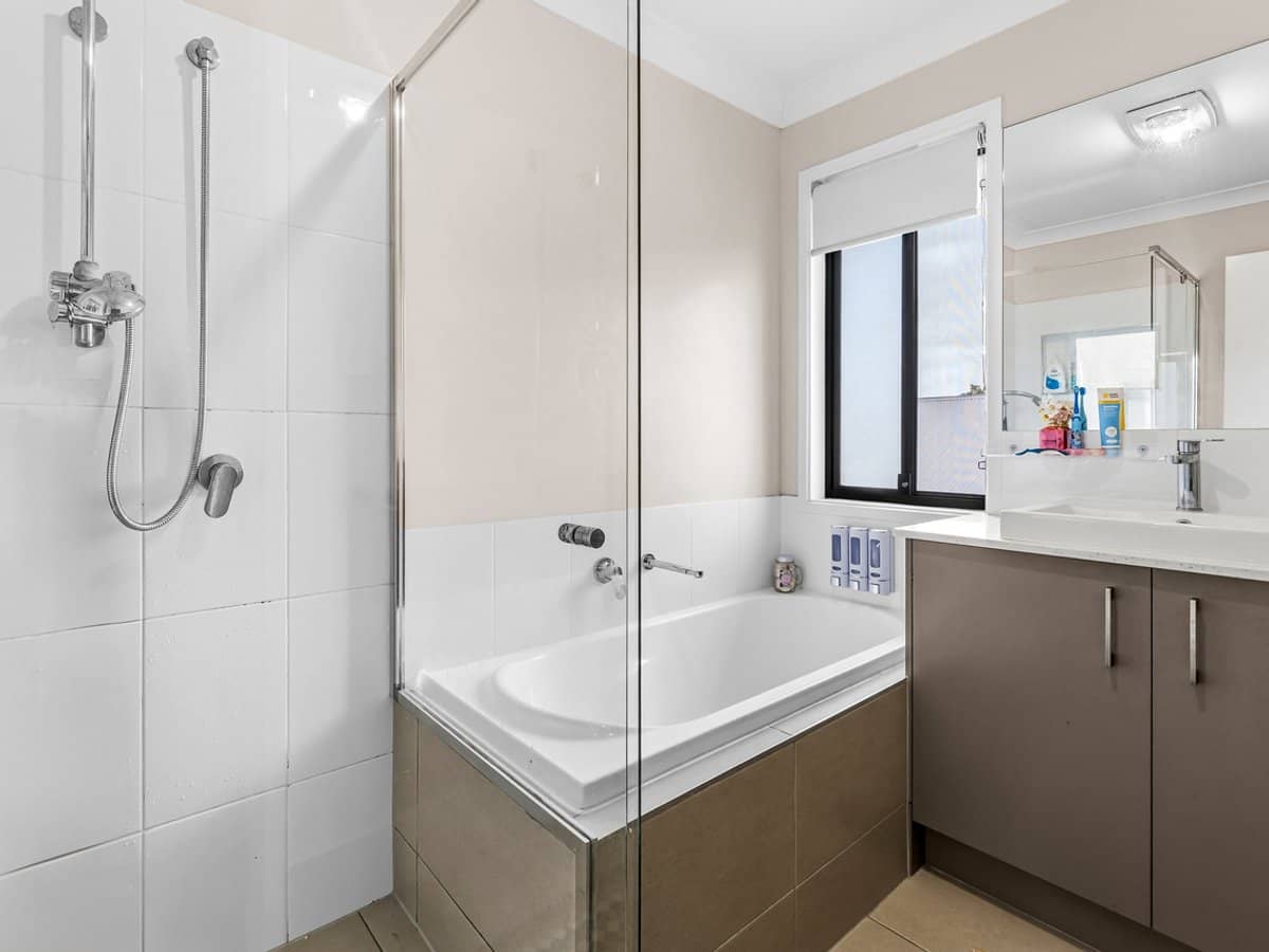 16 Cassidy Crescent, WILLOW VALE - Thumbnail 15