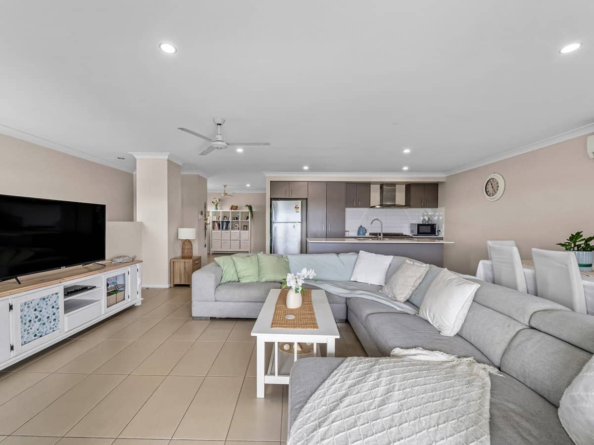 16 Cassidy Crescent, WILLOW VALE - Thumbnail 18